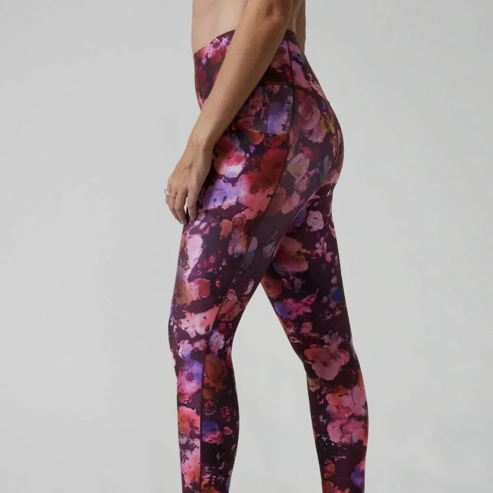 Athleta Salutation Stash Pocket II Printed Tight size 3X Dappled Bloom